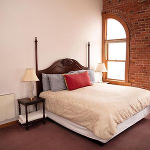 Superior Zimmer mit Kingsize-Bett